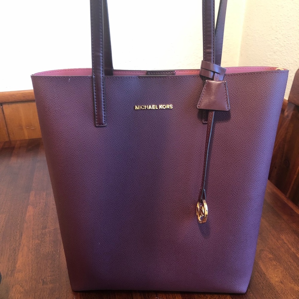 MICHAEL KORS PURSE WITH INSERT POUCH Burgundy